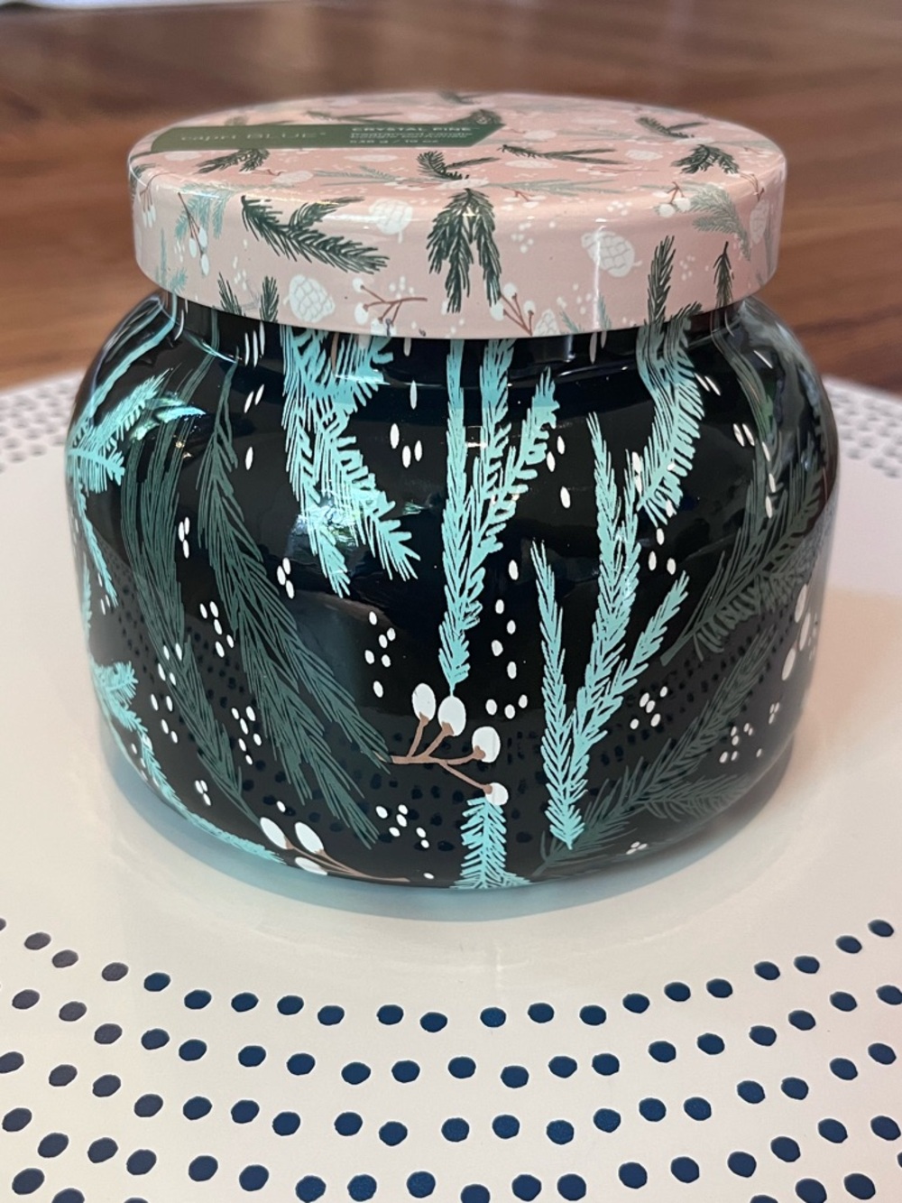 Capri Blue Crystal Pine Candle 19oz - Picture 4 of 5
